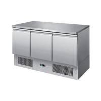 Трехдверный холодильный стол Hendi 232026 с корпусом из нержавеющей стали (+2...+8°С, 1365х700х850 мм) 